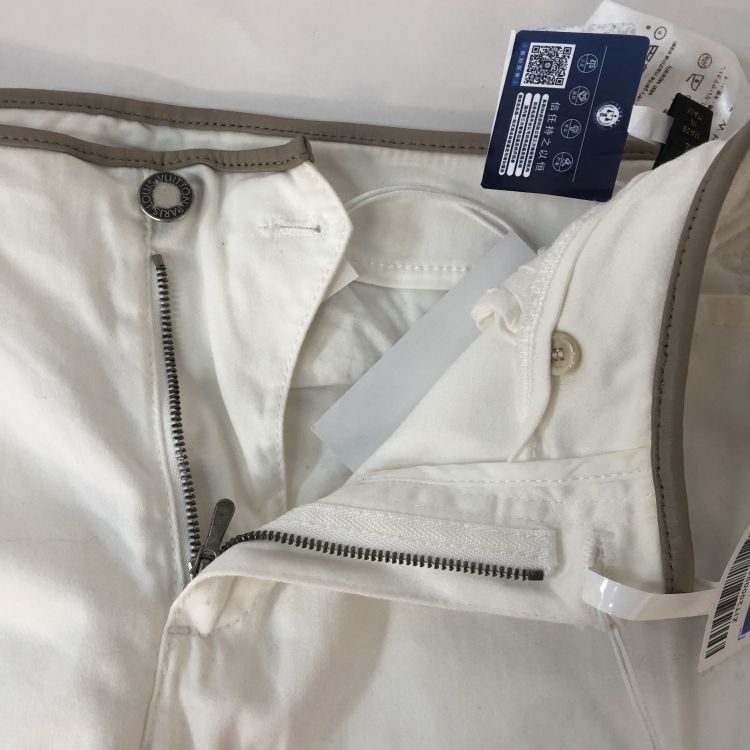 Louis Vuitton Louis Vuitton Quilted Lambskin Trim Pants Size IT 42 Size 28" / US 6 / IT 42 - 11 Thumbnail