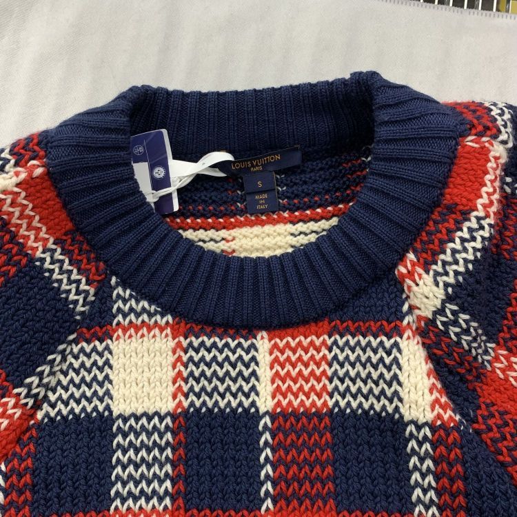 Louis Vuitton Louis Vuitton Plaid Wool Sweater Size S Size S / US 4 / IT 40 - 8 Thumbnail