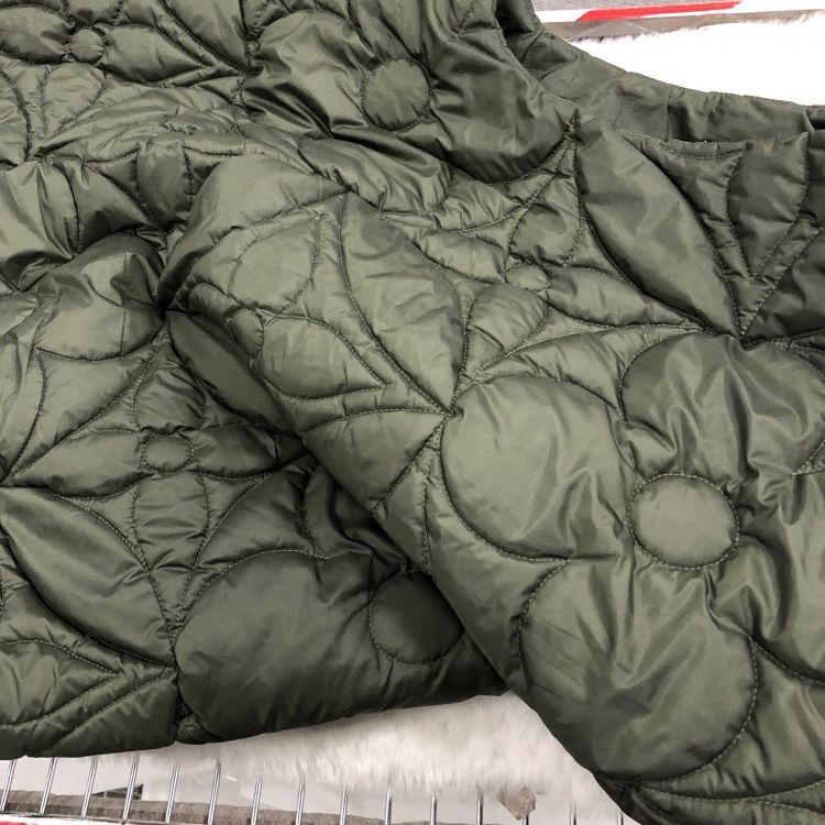 Louis Vuitton Louis Vuitton Monogram Quilted Vest Size 48 Size US M / EU 48-50 / 2 - 8 Thumbnail