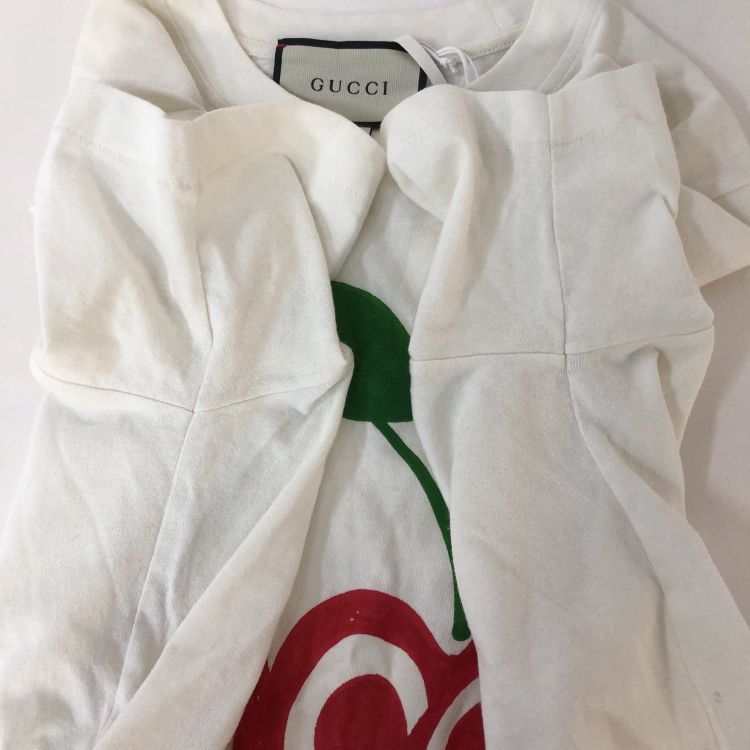 Gucci Gucci Cherry Graphic T-Shirt Size M Size US M / EU 48-50 / 2 - 10 Thumbnail