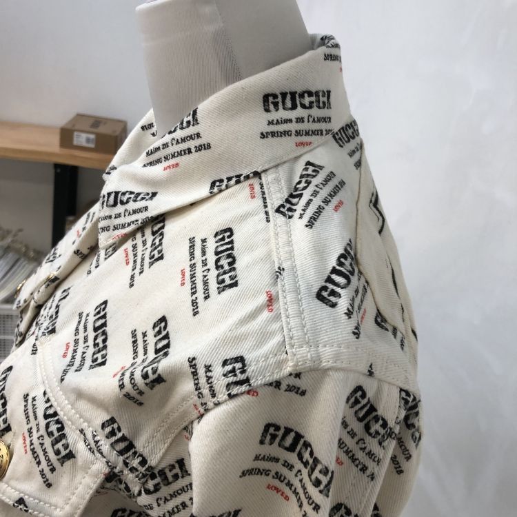 Gucci Gucci Logo Print Jacket Size 38 Size XS / US 0-2 / IT 36-38 - 8 Thumbnail