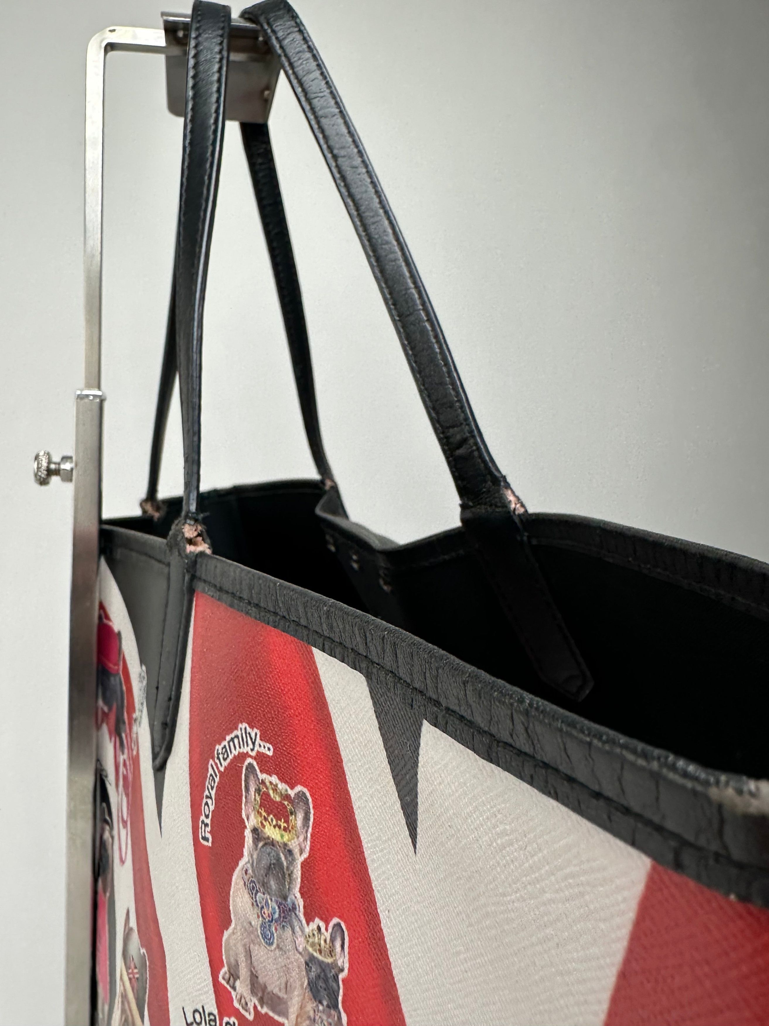 Givenchy Vintage Lola Bulldog Print Coated Canvas Tote Black Red Whit Size ONE SIZE - 6 Thumbnail
