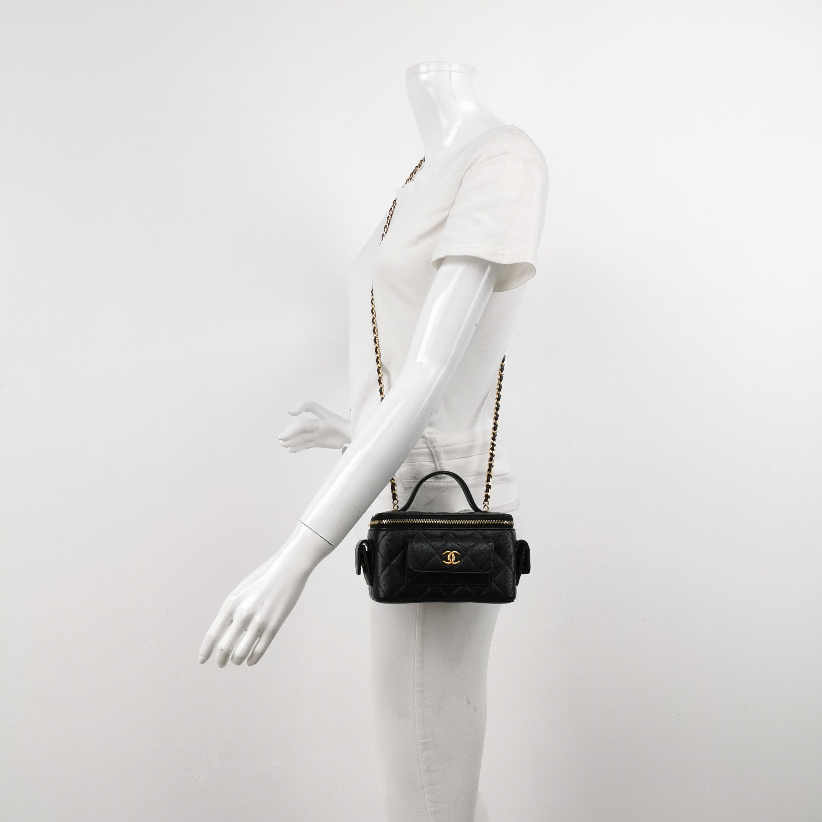 Chanel Chanel Women os Shoulder Bags Size ONE SIZE - 2 Thumbnail