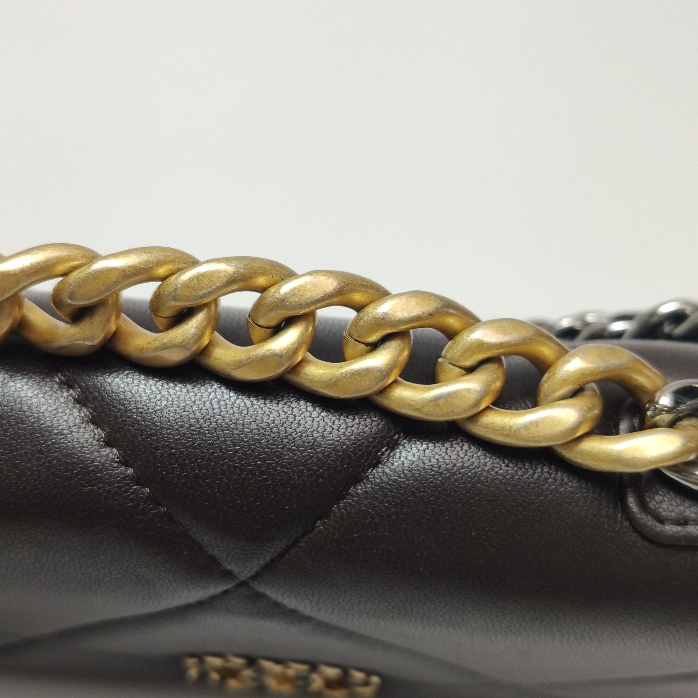 Chanel Chanel Women os Crossbody Bags Size ONE SIZE - 14 Thumbnail