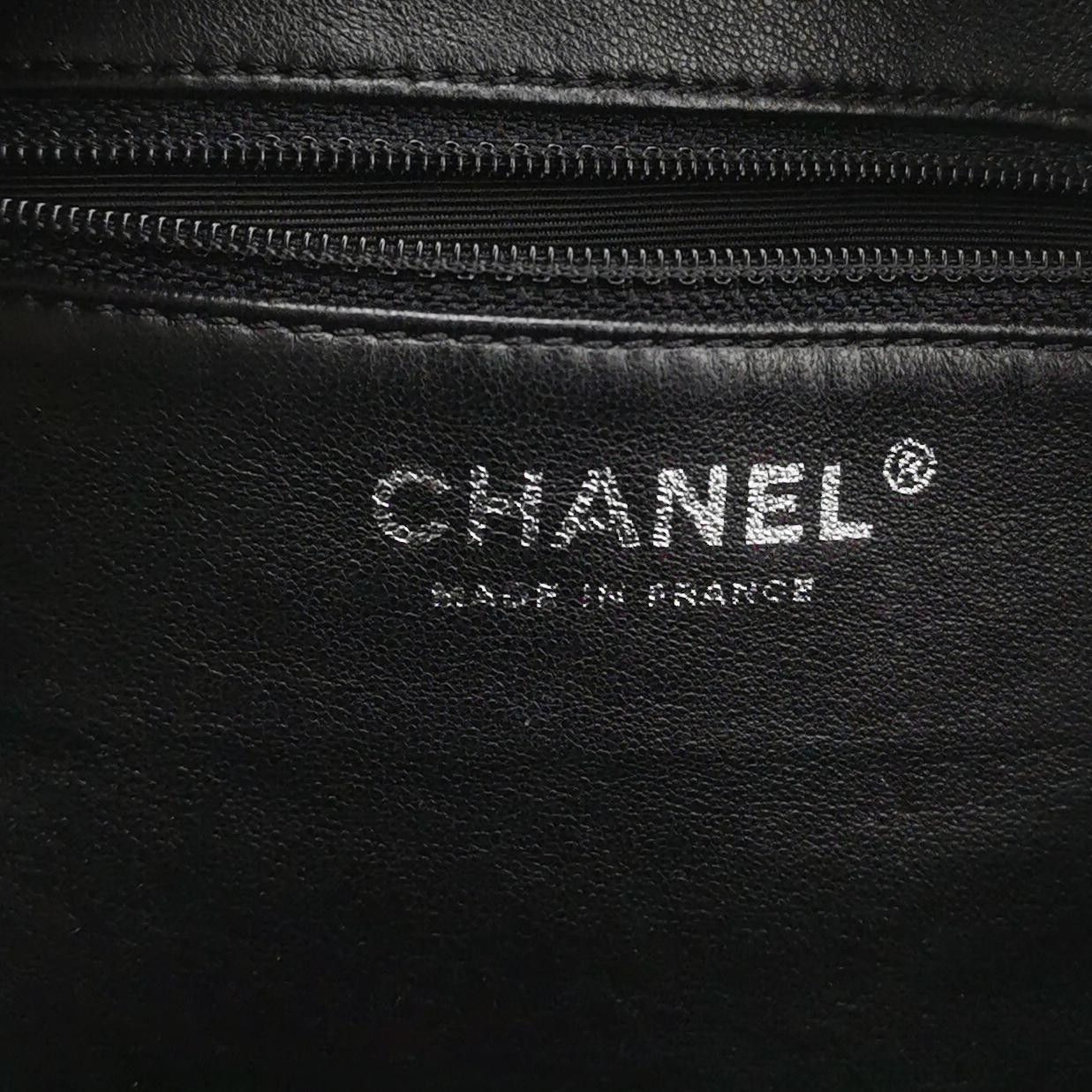 Chanel Chanel Women os Shoulder Bags Size ONE SIZE - 8 Thumbnail