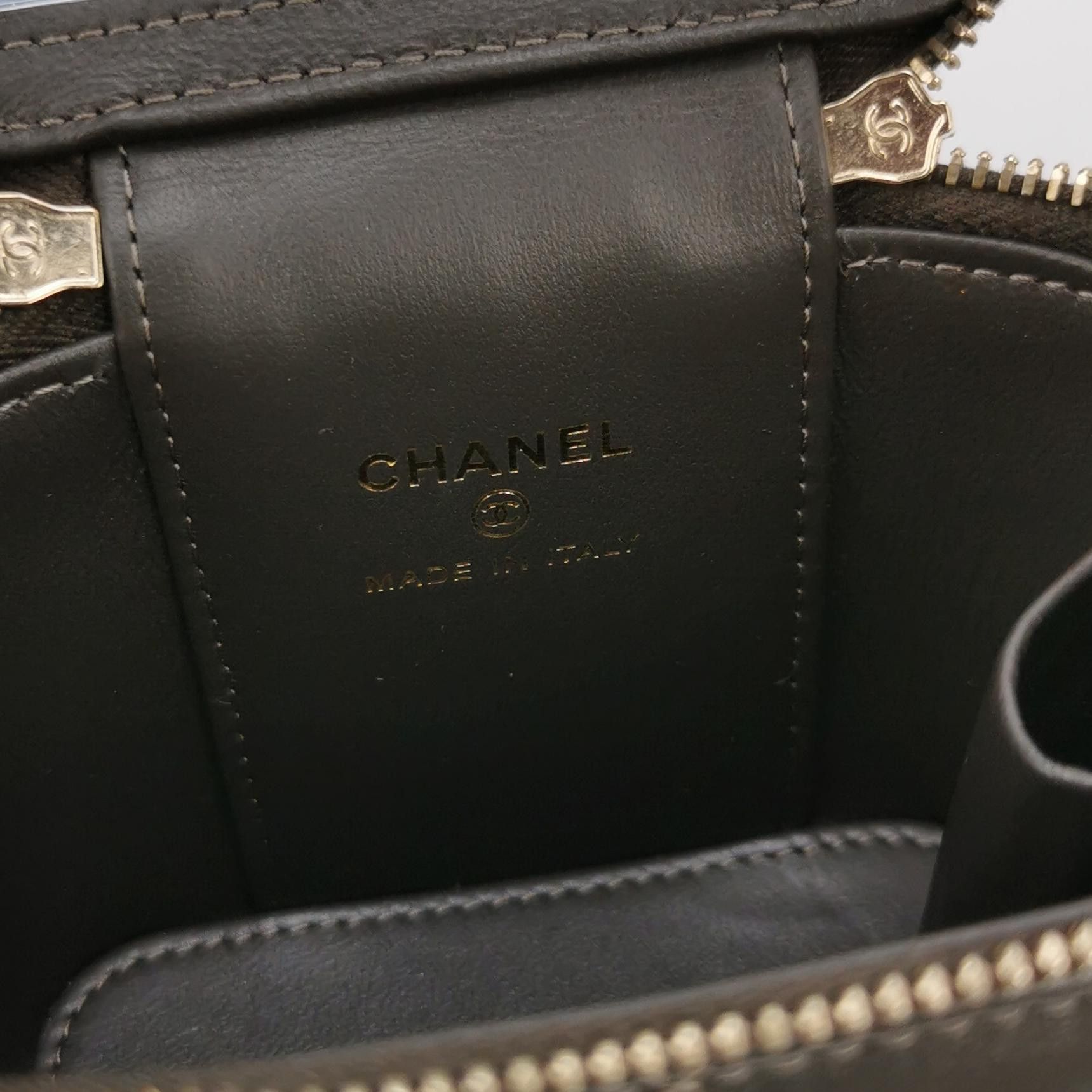 Chanel Chanel Women os Shoulder Bags Size ONE SIZE - 8 Thumbnail
