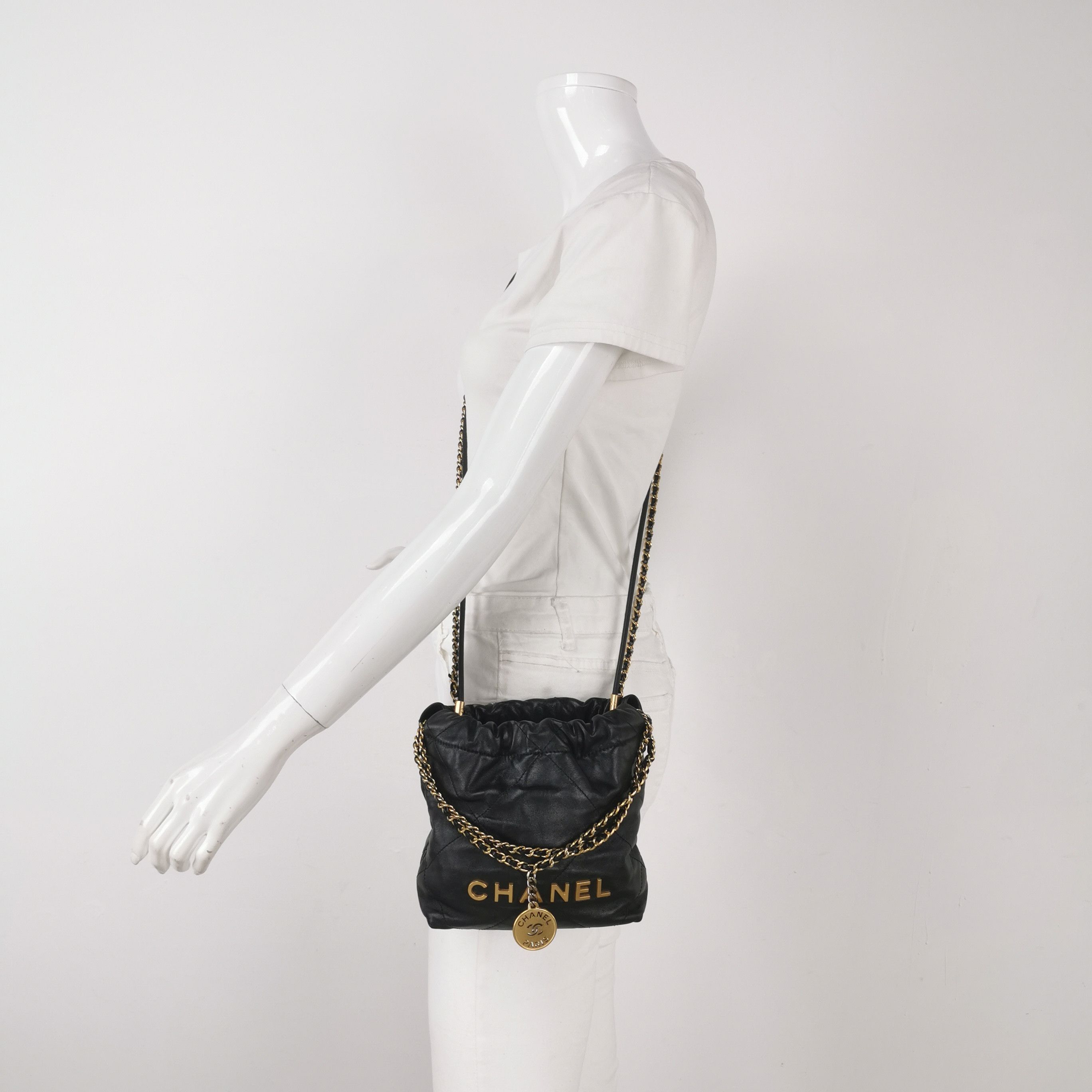 Chanel Chanel Women os Crossbody Bags Size ONE SIZE - 2 Thumbnail