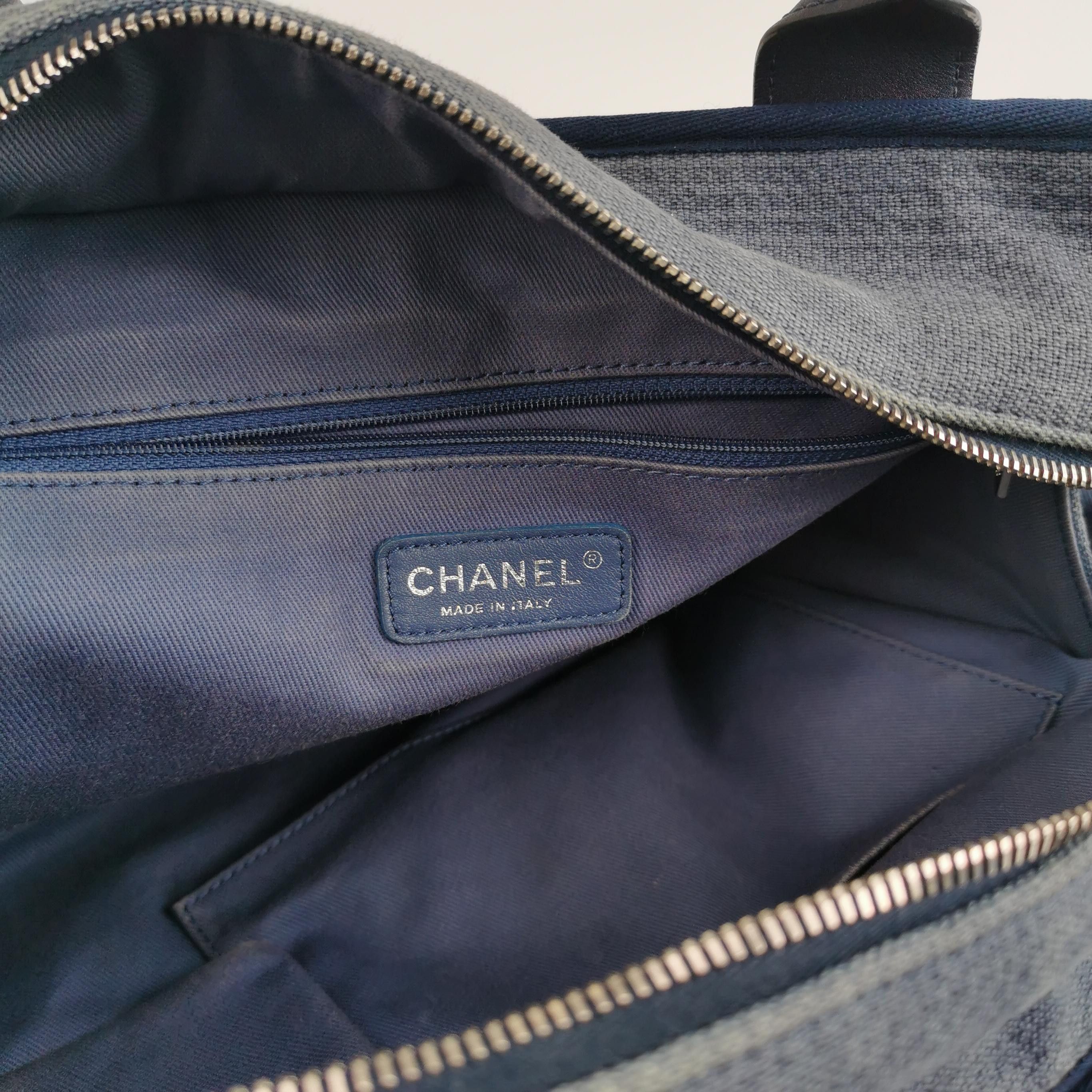 Chanel Chanel Women os Shoulder Bags Size ONE SIZE - 8 Thumbnail