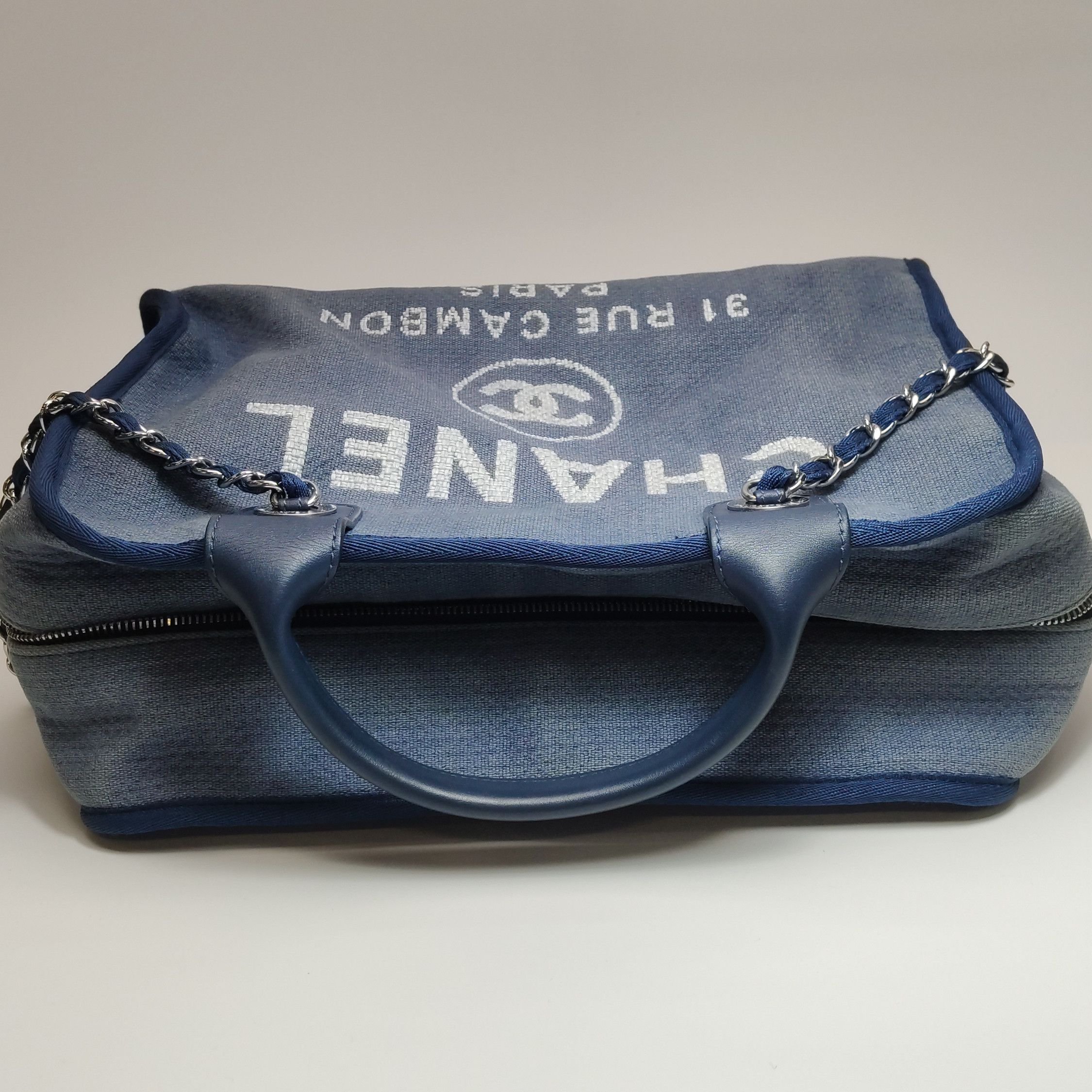 Chanel Chanel Women os Shoulder Bags Size ONE SIZE - 22 Thumbnail