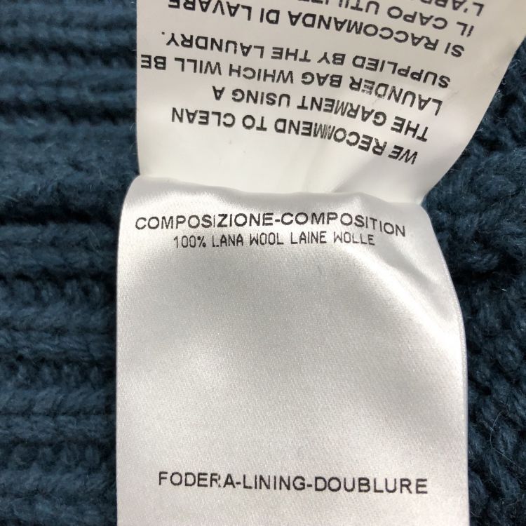 Gucci Gucci Button Embellished Sweater Size M Size M / US 6-8 / IT 42-44 - 4 Thumbnail