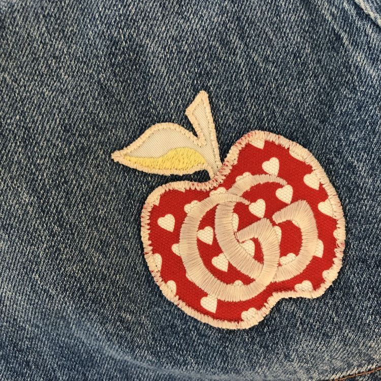Gucci Gucci Apple Embroidered Denim Mini Skirt Size 36 Size 25" / US 0 / IT 36 - 6 Thumbnail