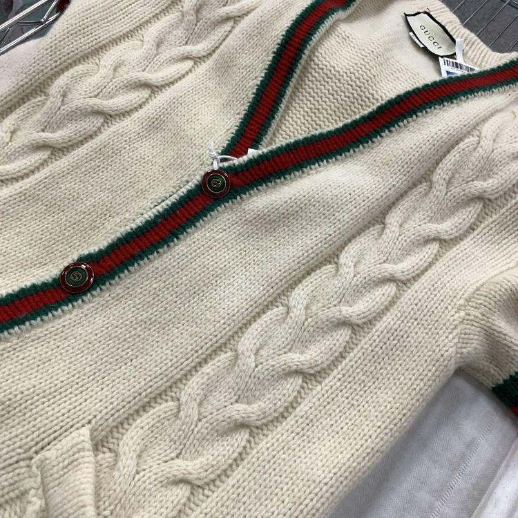 Gucci Gucci Cable Knit Cardigan Size L Size US L / EU 52-54 / 3 - 9 Thumbnail