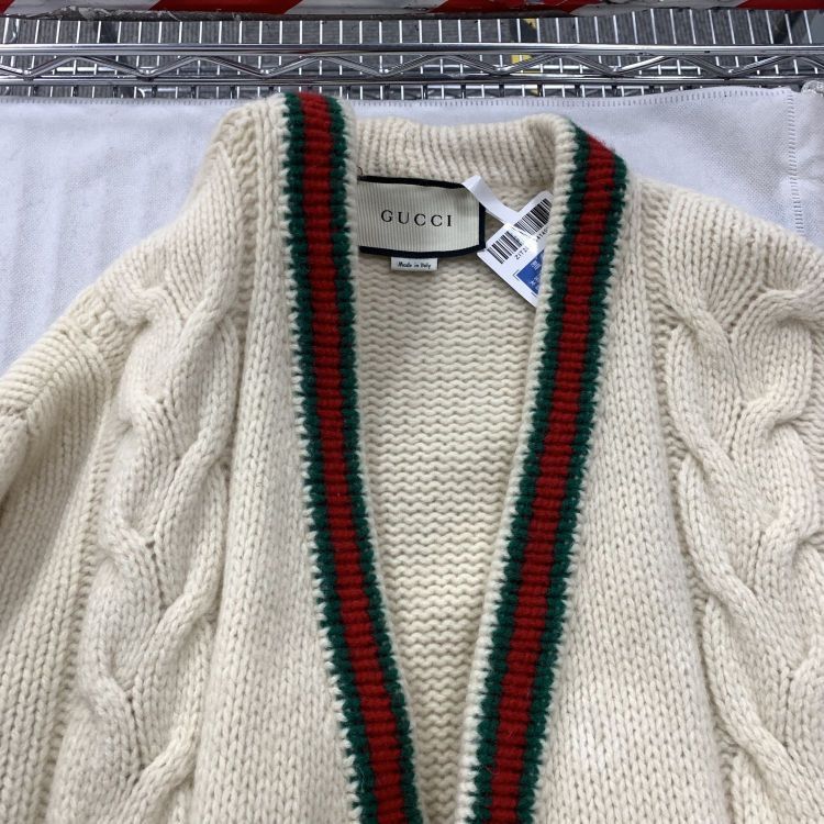 Gucci Gucci Cable Knit Cardigan Size L Size US L / EU 52-54 / 3 - 8 Thumbnail