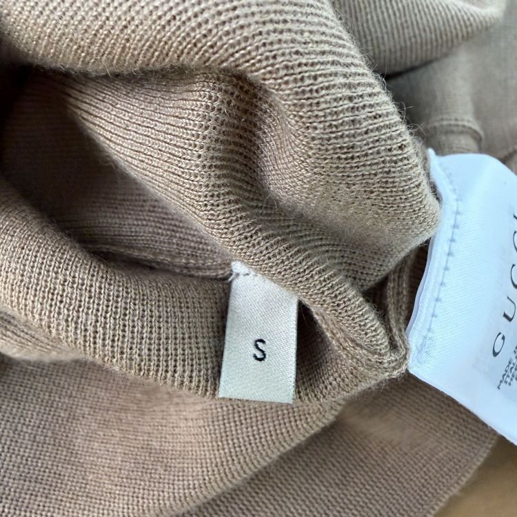 Gucci Gucci Button Shoulder Cashmere Sweater Size S Size S / US 4 / IT 40 - 4 Thumbnail