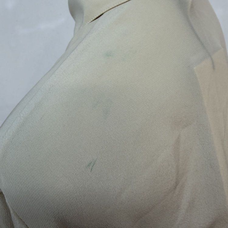 Gucci Gucci Silk Button Up Shirt Size 40 Size S / US 4 / IT 40 - 13 Thumbnail