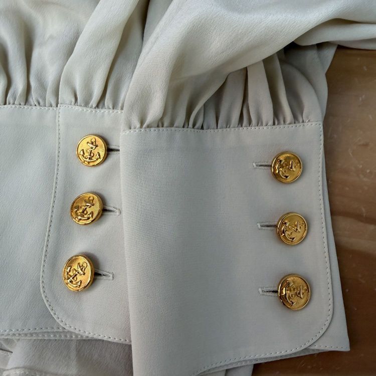 Gucci Gucci Silk Button Up Shirt Size 40 Size S / US 4 / IT 40 - 12 Thumbnail