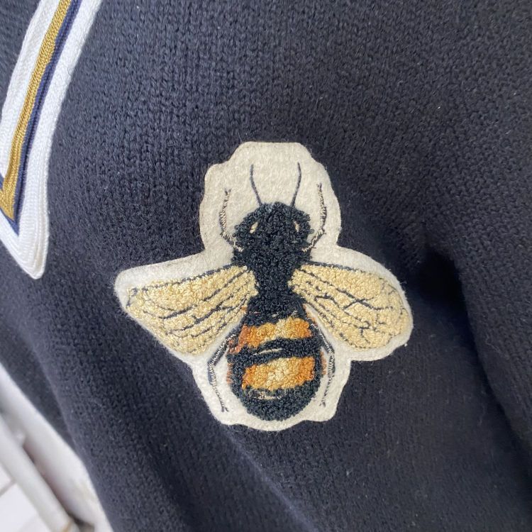 Gucci Gucci Bee Embroidered V-Neck Sweater Size S Size US S / EU 44-46 / 1 - 6 Thumbnail