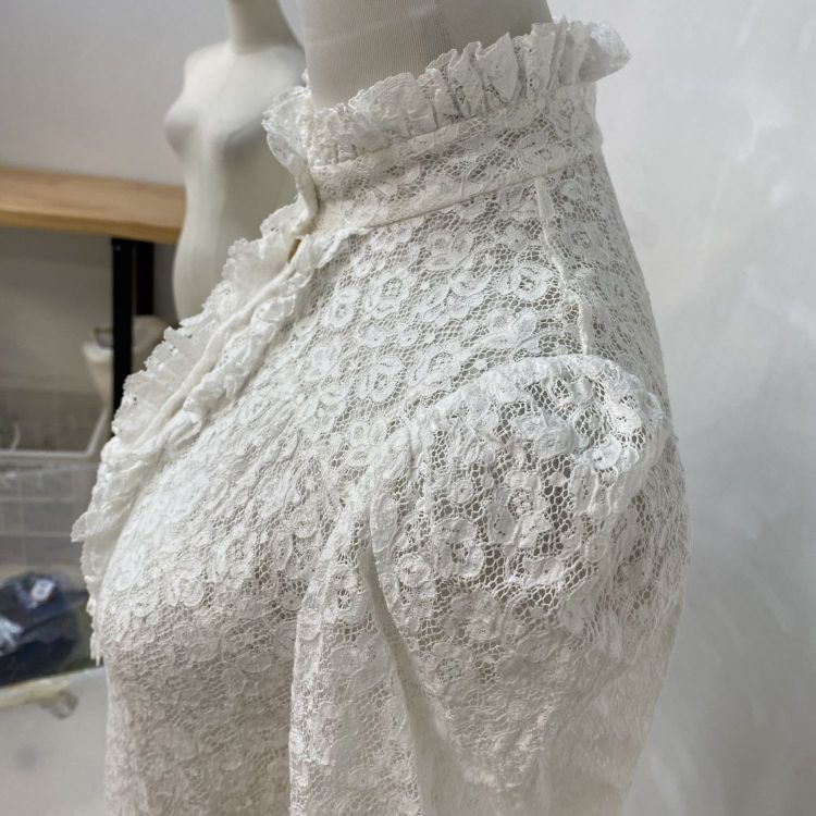 Gucci Gucci White Lace Buttoned Midi Dress Size 38 Size XS / US 0-2 / IT 36-38 - 7 Thumbnail