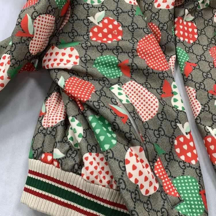 Gucci Gucci Apple GG Supreme Jacket Size L Size US L / EU 52-54 / 3 - 8 Thumbnail