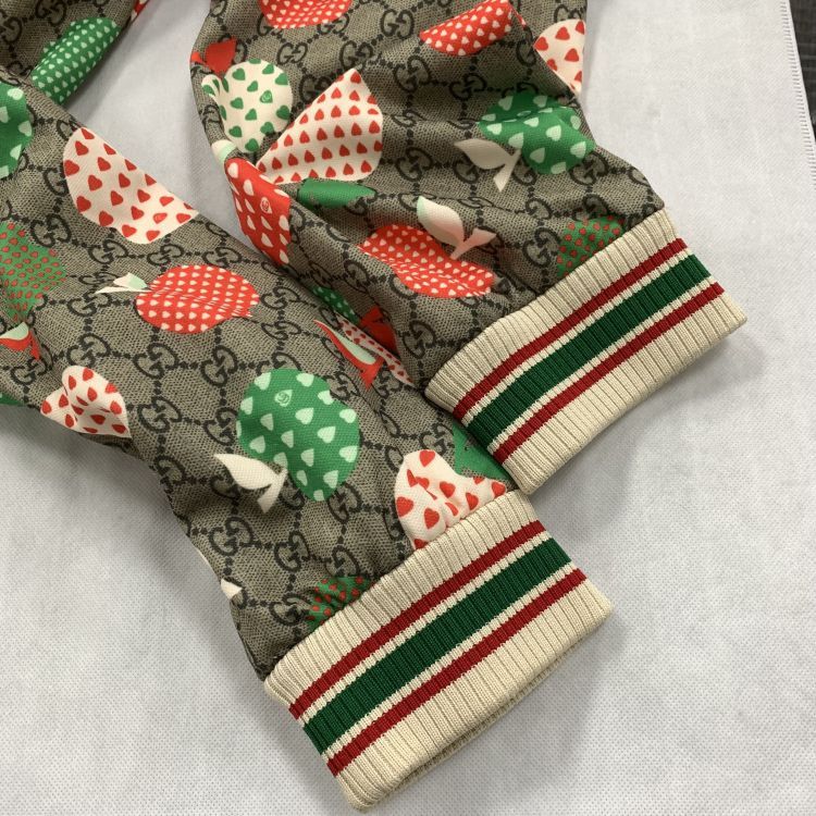 Gucci Gucci Apple GG Supreme Jacket Size L Size US L / EU 52-54 / 3 - 9 Thumbnail
