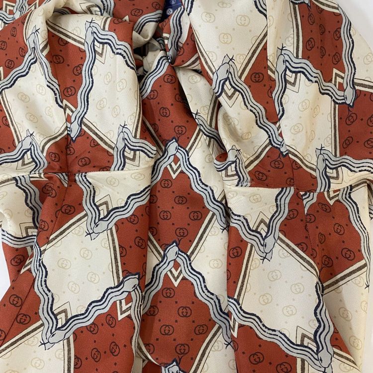 Gucci Gucci Silk Patterned Pussy Bow Blouse Size 42 Size M / US 6-8 / IT 42-44 - 10 Thumbnail