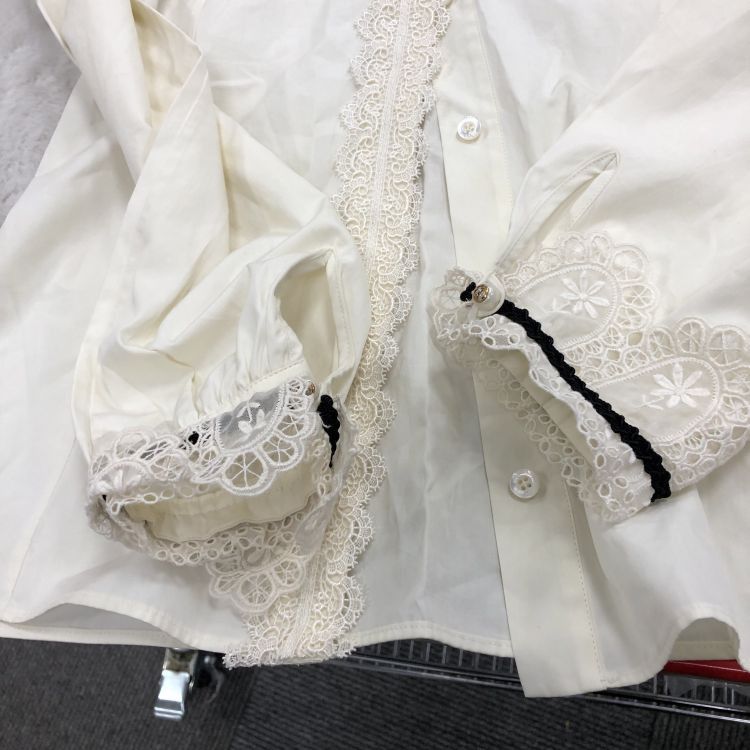 Gucci Gucci Lace Trim Blouse IT 42 Size M / US 6-8 / IT 42-44 - 7 Thumbnail