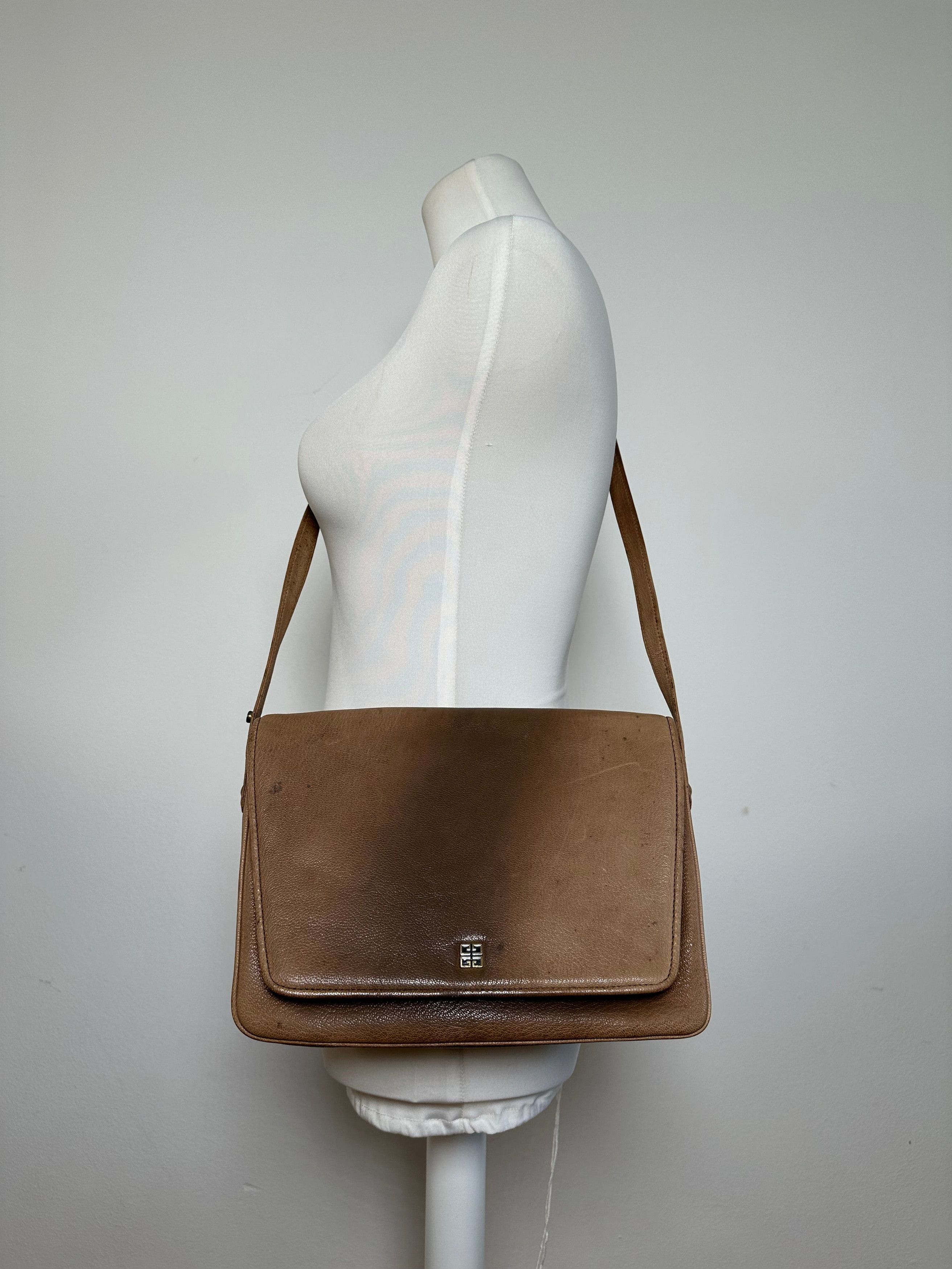 Givenchy Vintage 4G Logo Grained Leather Crossbody Bag Tan Size ONE SIZE - 8 Thumbnail
