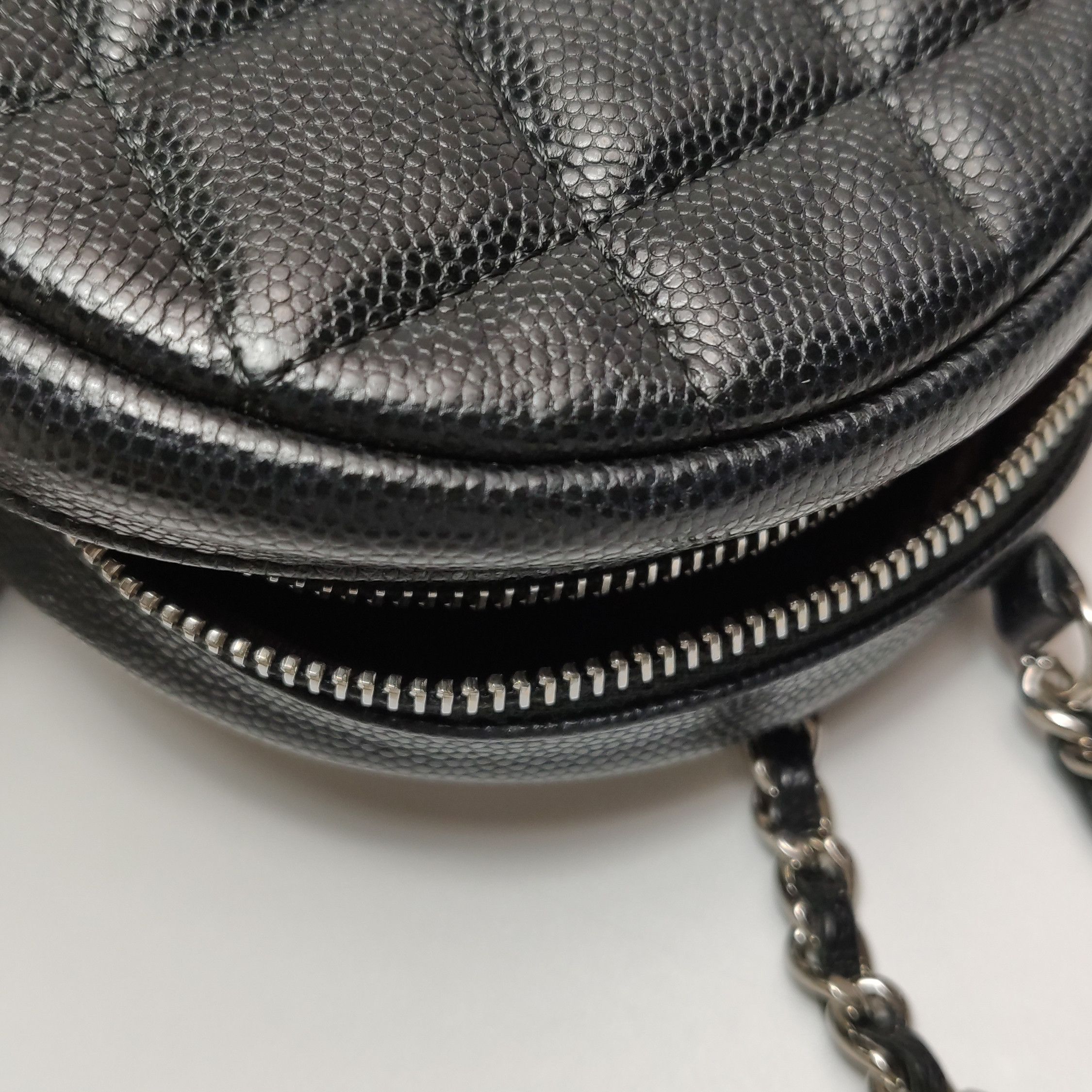 Chanel Chanel Women os Shoulder Bags Size ONE SIZE - 18 Thumbnail