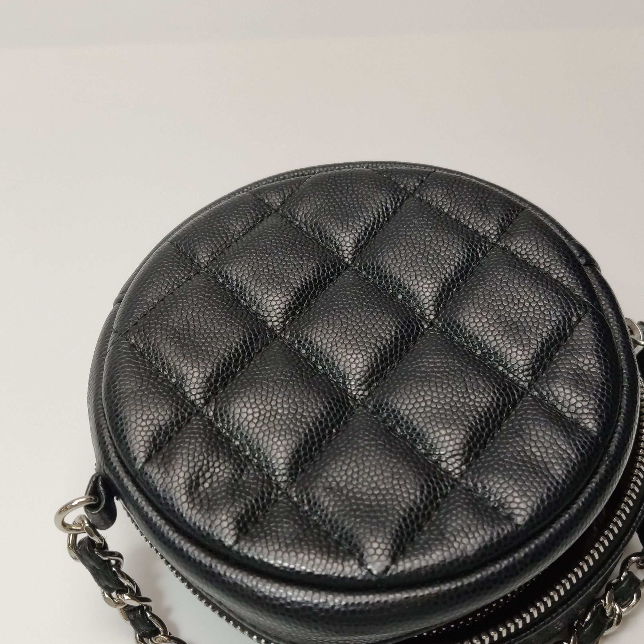 Chanel Chanel Women os Shoulder Bags Size ONE SIZE - 22 Thumbnail