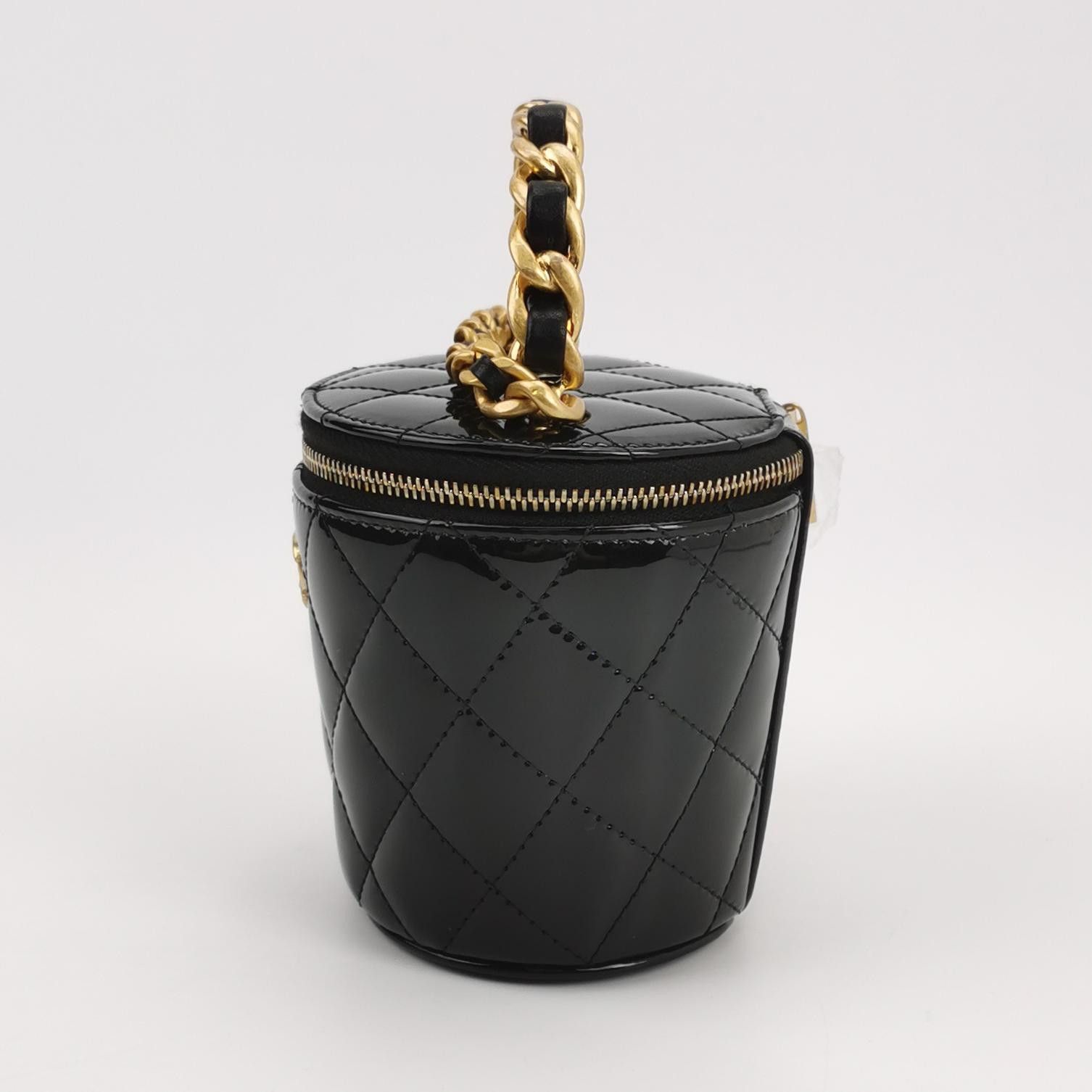 Chanel Chanel Women os Crossbody Bags Size ONE SIZE - 3 Thumbnail