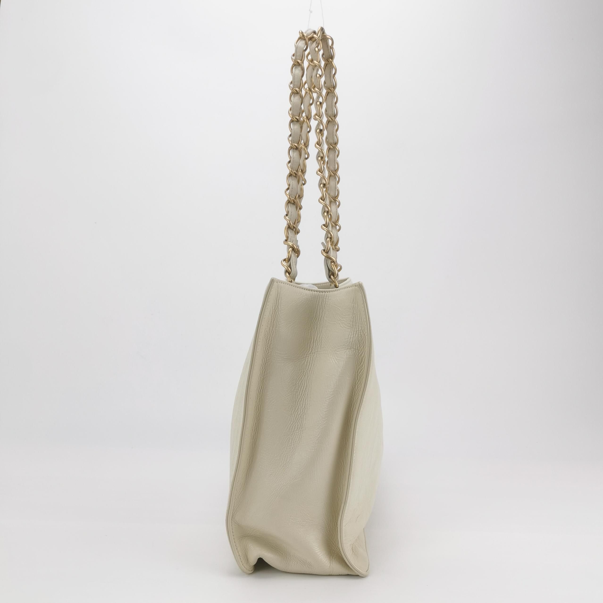 Chanel Chanel Women os Shoulder Bags Size ONE SIZE - 4 Thumbnail