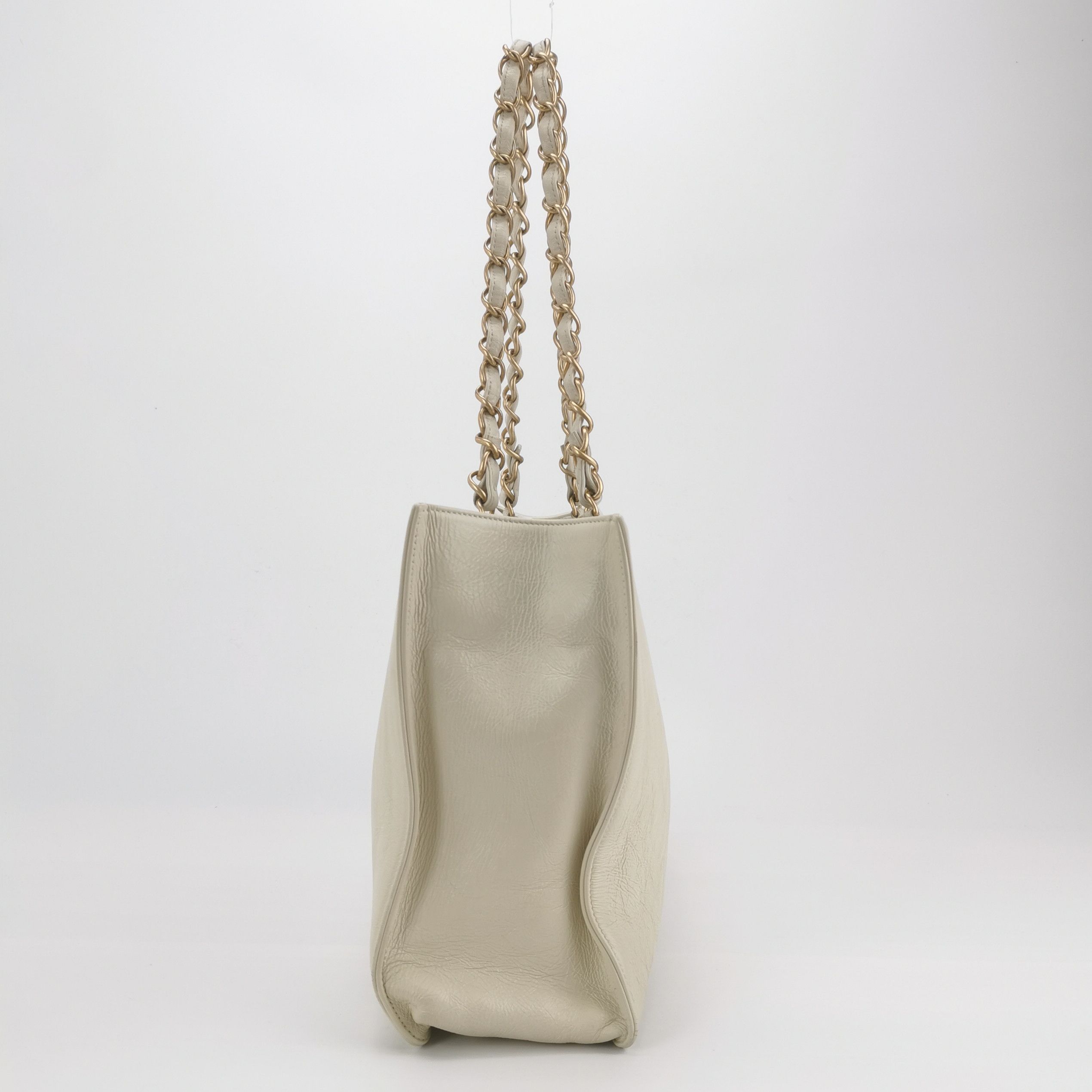 Chanel Chanel Women os Shoulder Bags Size ONE SIZE - 3 Thumbnail