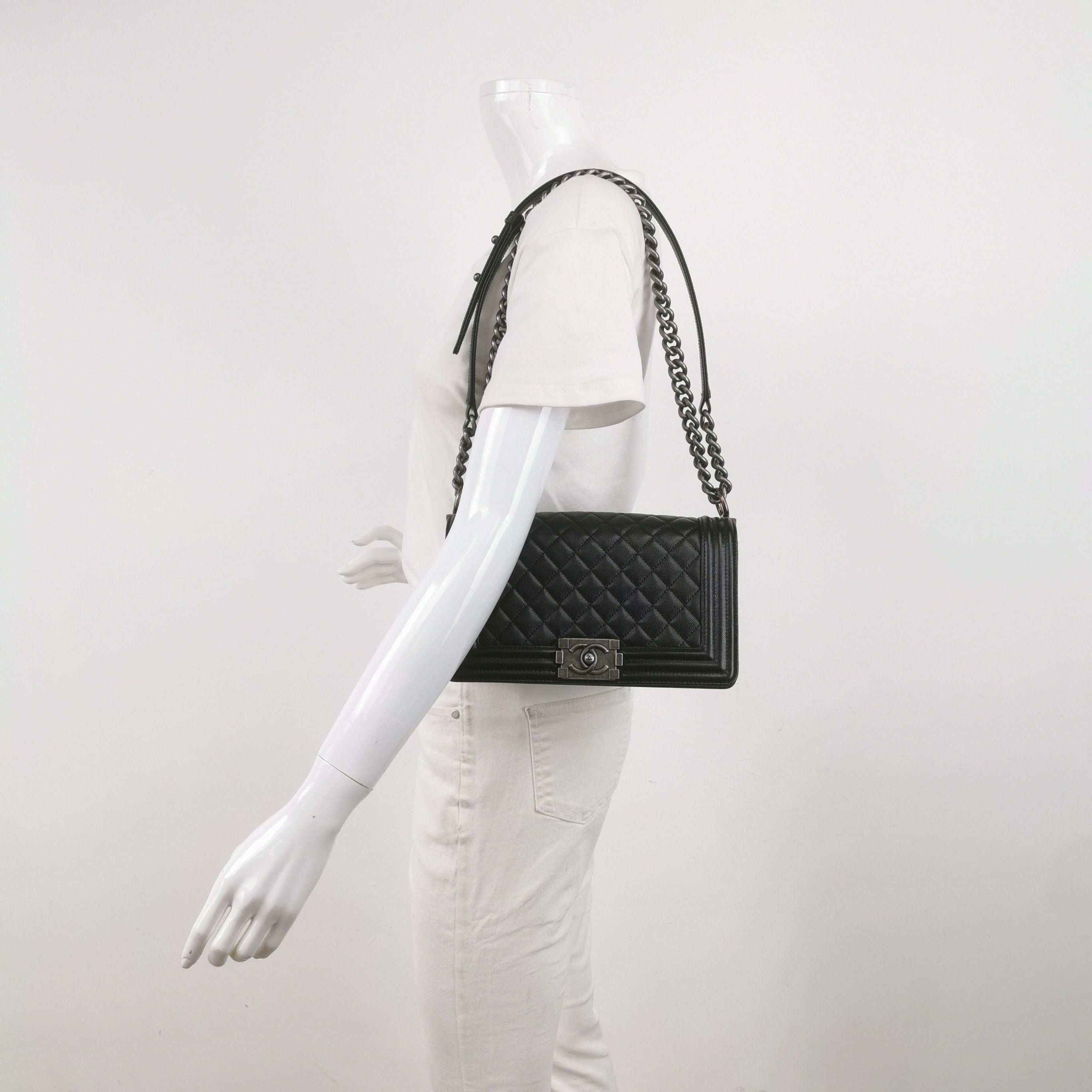 Chanel Chanel Women os Shoulder Bags Size ONE SIZE - 2 Thumbnail