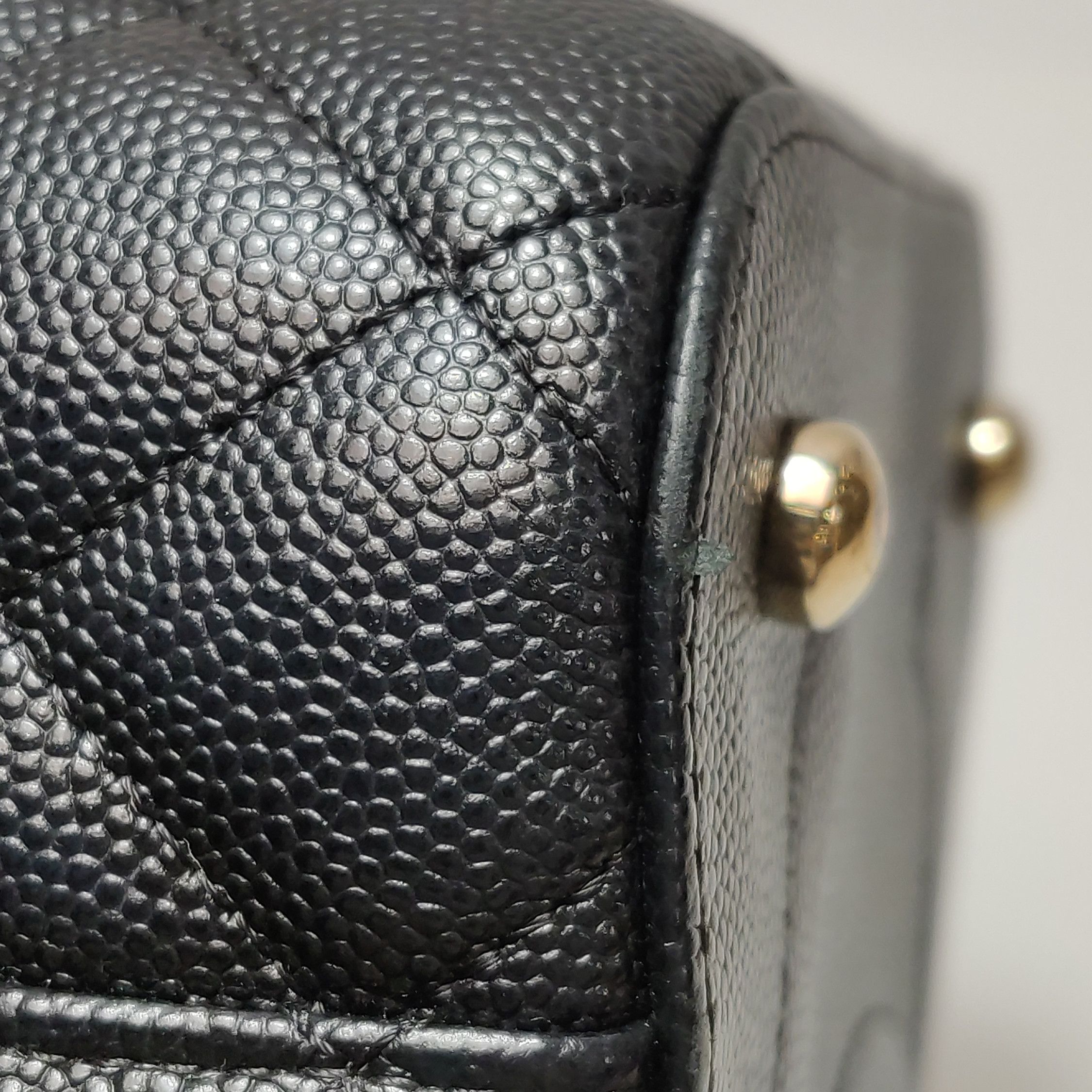 Chanel Chanel Women os Shoulder Bags Size ONE SIZE - 23 Thumbnail