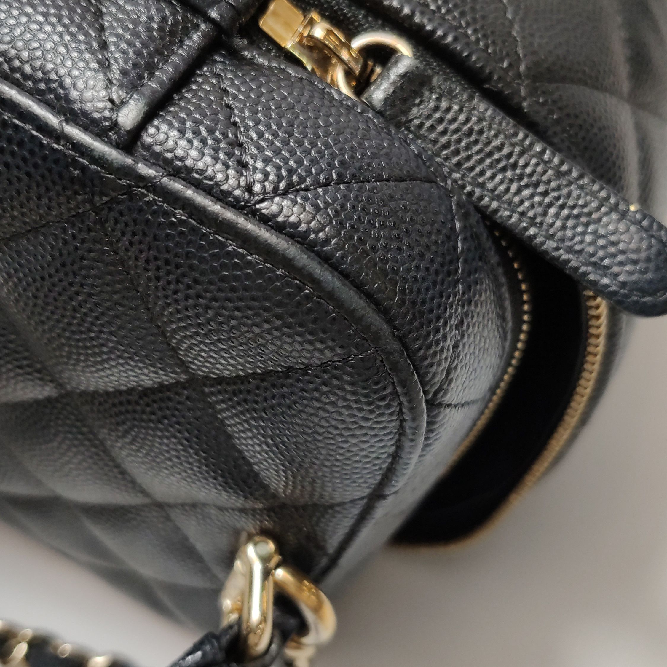 Chanel Chanel Women os Shoulder Bags Size ONE SIZE - 22 Thumbnail