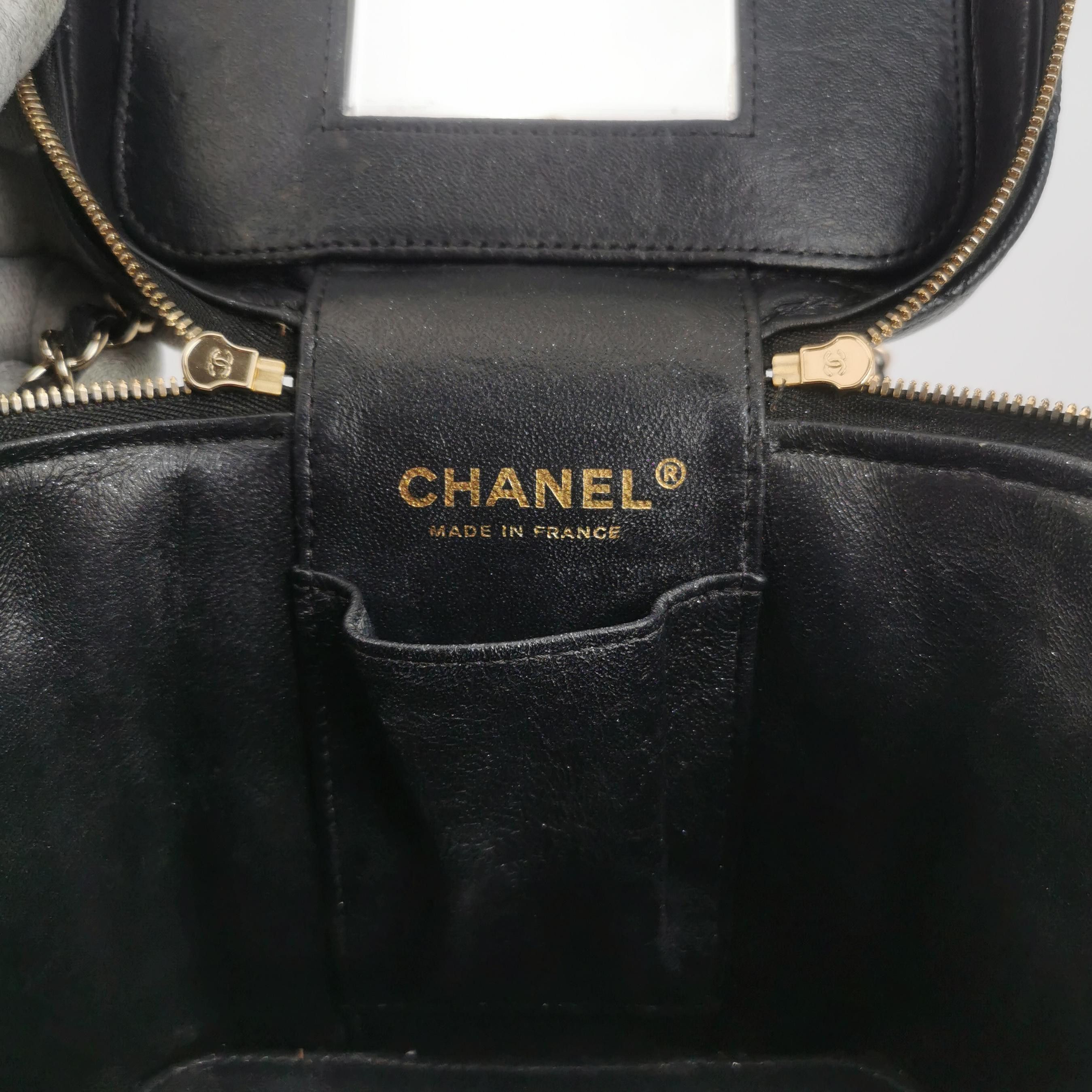 Chanel Chanel Women os Shoulder Bags Size ONE SIZE - 8 Thumbnail