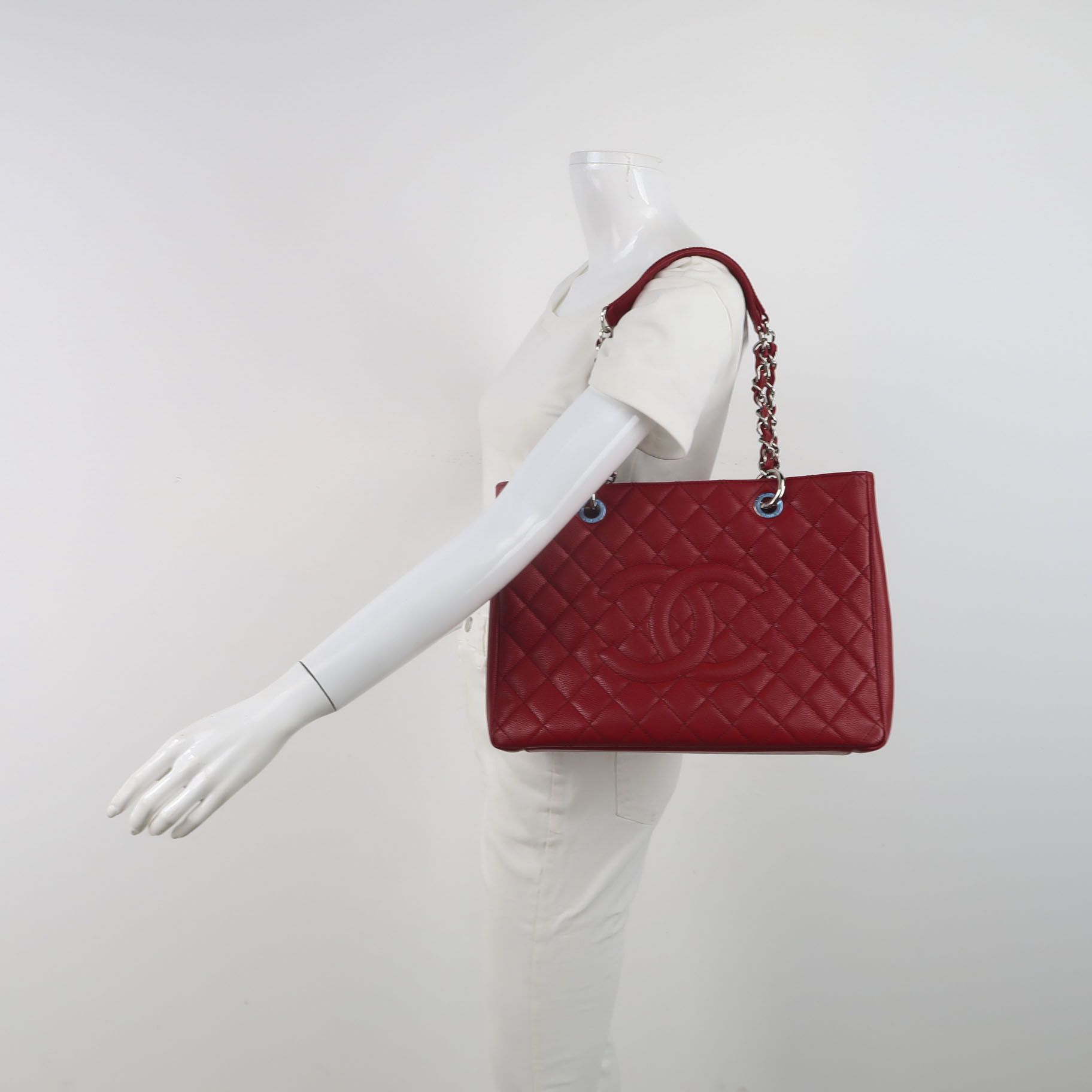 Chanel Chanel Women os Shoulder Bags Size ONE SIZE - 2 Thumbnail
