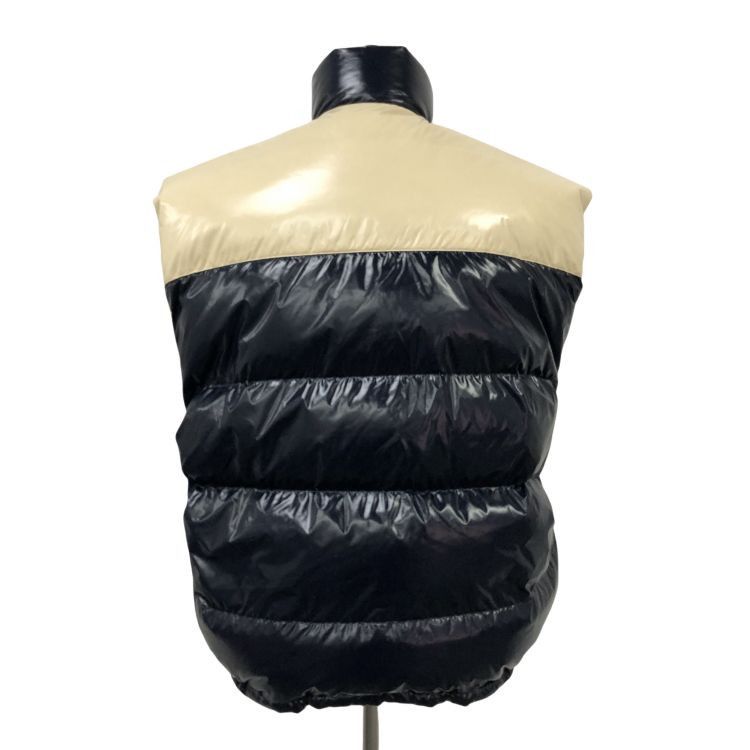 Gucci Gucci Logo Patch Puffer Vest Size 36 Size XS / US 0-2 / IT 36-38 - 2 Thumbnail