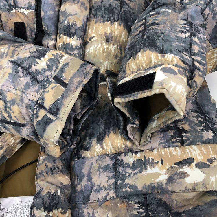 Gucci Gucci x The North Face Landscape Puffer Jacket XXS Size US XXS / EU 40 - 8 Thumbnail