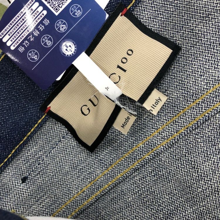 Gucci Gucci Graphic Denim Shorts Size 36 Size US 36 / EU 52 - 7 Thumbnail