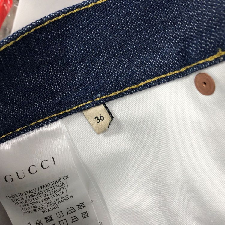 Gucci Gucci Graphic Denim Shorts Size 36 Size US 36 / EU 52 - 6 Thumbnail
