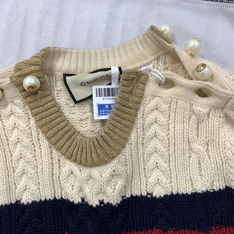 Gucci Gucci Striped Cable Knit Pearl Button Sweater Size L Size L / US 10 / IT 46 - 7 Thumbnail