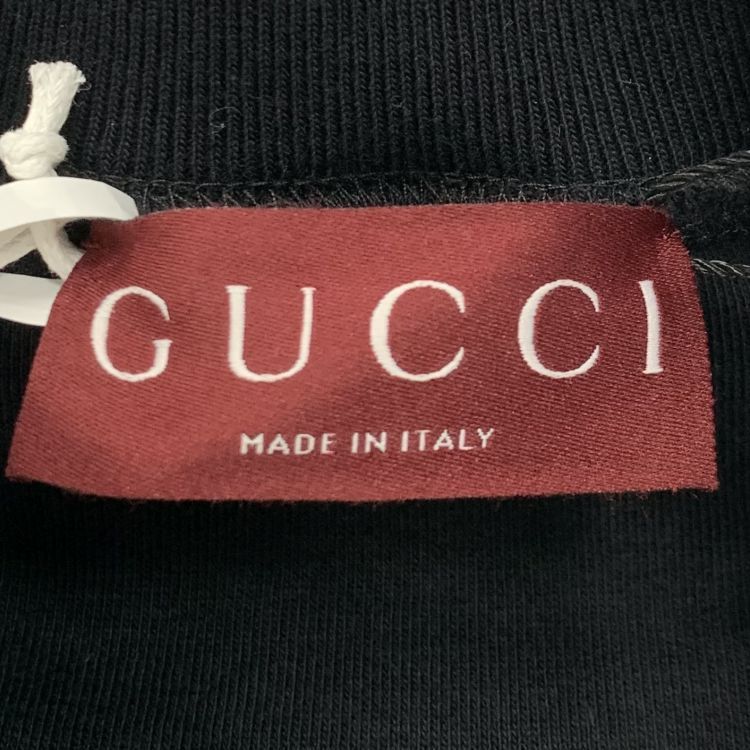 Gucci Gucci Embossed Logo Sweatshirt Size M Size M / US 6-8 / IT 42-44 - 3 Thumbnail