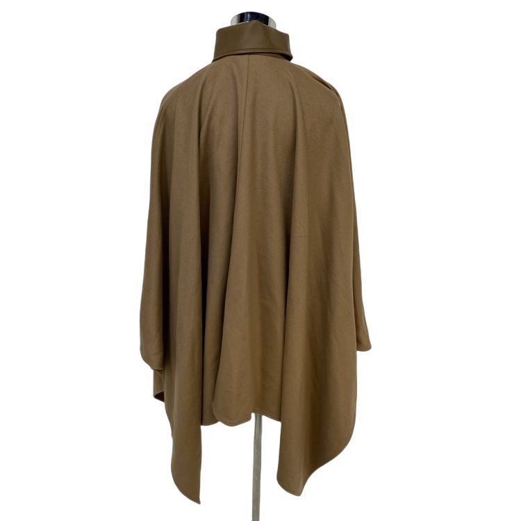 Gucci Gucci Leather Collar Wool Cape Size 36 Size XS / US 0-2 / IT 36-38 - 2 Thumbnail