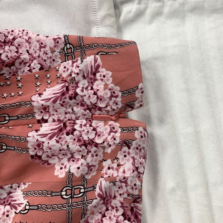 Gucci Gucci Pink Floral Chain Midi Skirt Size 40 Size 27" / US 4 / IT 40 - 8 Thumbnail