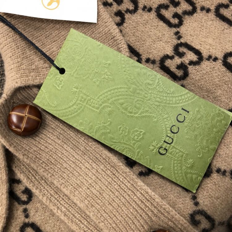 Gucci Gucci GG Logo Cardigan Size M Size US M / EU 48-50 / 2 - 9 Thumbnail