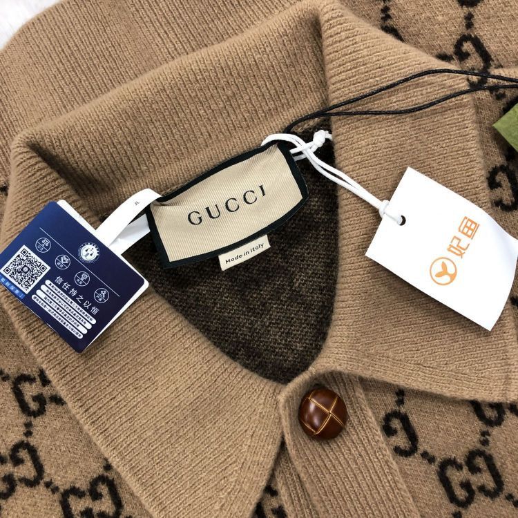 Gucci Gucci GG Logo Cardigan Size M Size US M / EU 48-50 / 2 - 5 Thumbnail