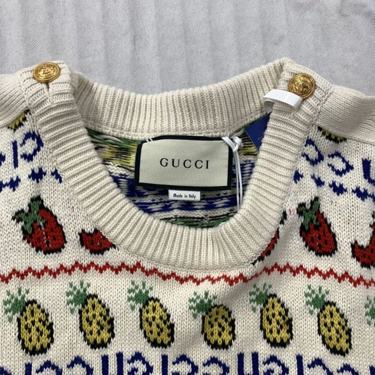 Gucci Gucci Fruit Pattern Knit Sweater Size L Size US L / EU 52-54 / 3 - 9 Thumbnail