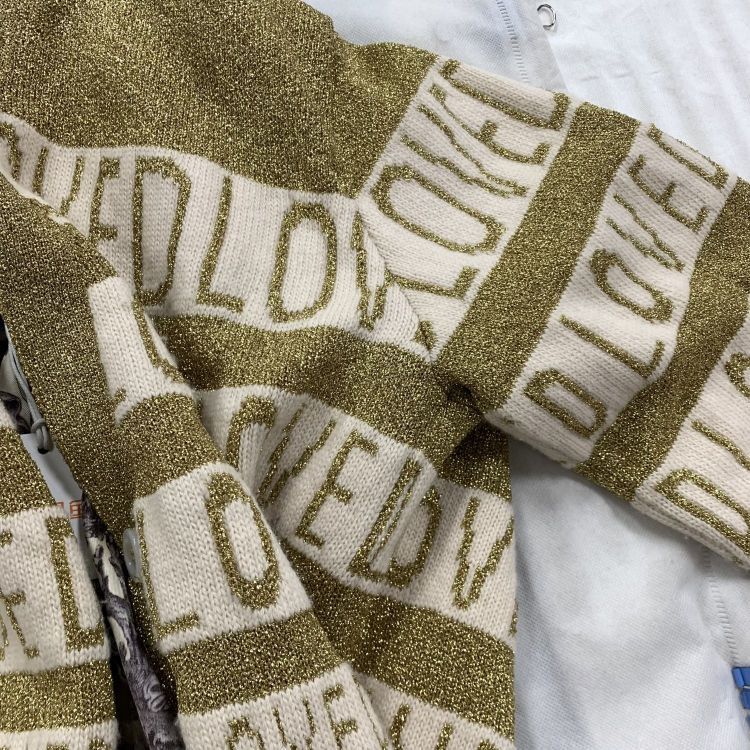 Gucci Gucci Loved Metallic Gold Knit Cardigan Size L Size US L / EU 52-54 / 3 - 8 Thumbnail
