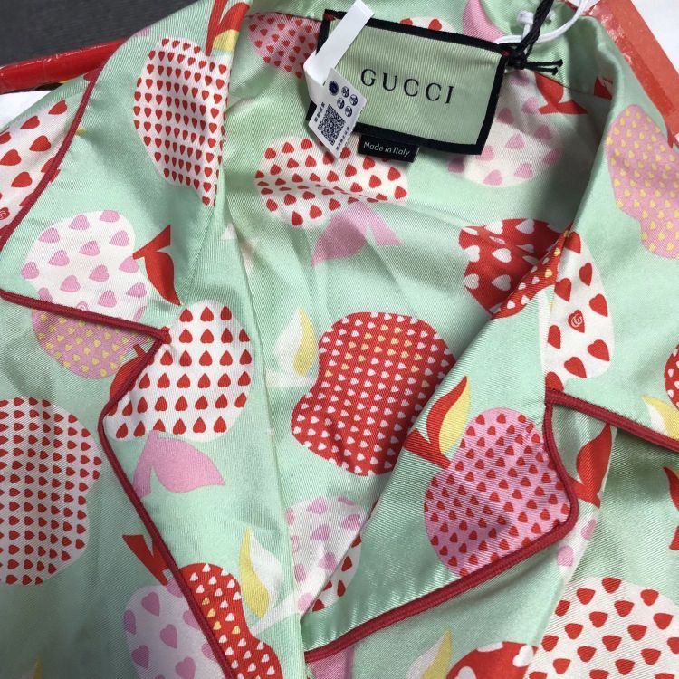 Gucci Gucci Apple Print Silk Pajama Shirt IT 44 Size M / US 6-8 / IT 42-44 - 6 Thumbnail